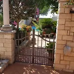 Mit Schwimmbad By Interhome Apartment