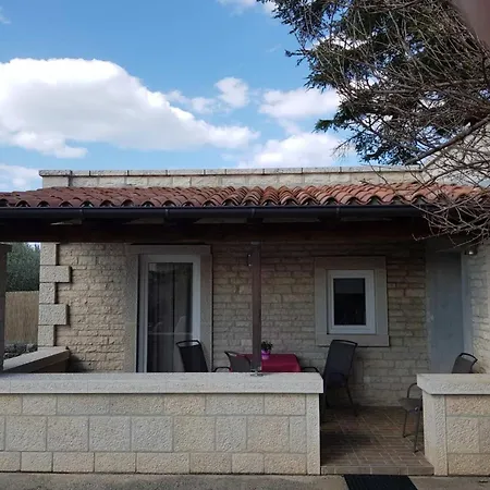 Mit Schwimmbad By Interhome Apartament Buici (Istria)